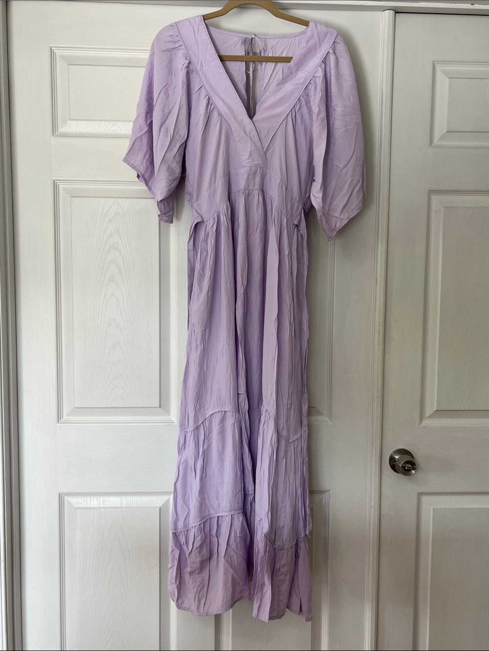 Soft Lavender V-Neck Maxi Dress with Puff Sleeves